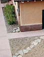 Walkway in brick pavers